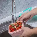 vague-plastic-square-food-container-strainer-1-liter-lifestyle-3.jpg