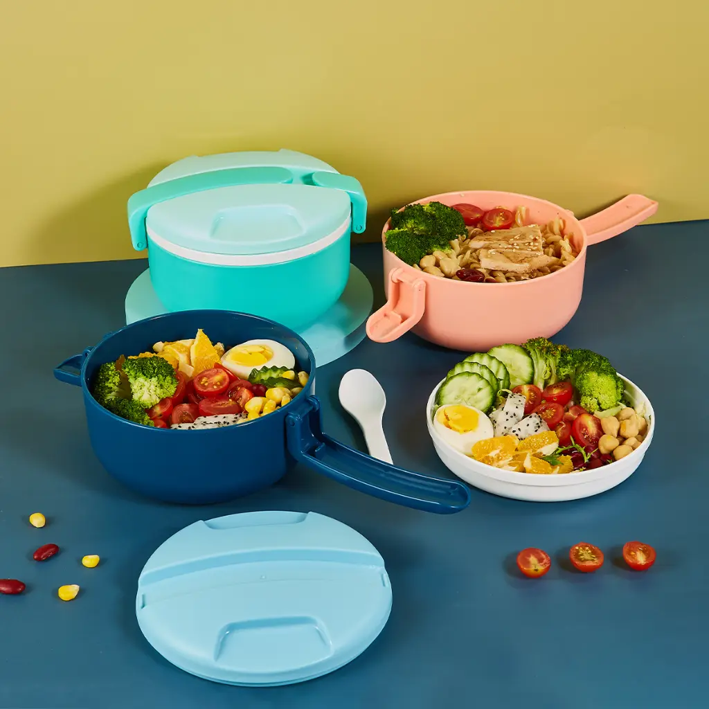 vague-plastic-two-layer-round-lunch-box-1-5-liter-lifestyle-2.jpg