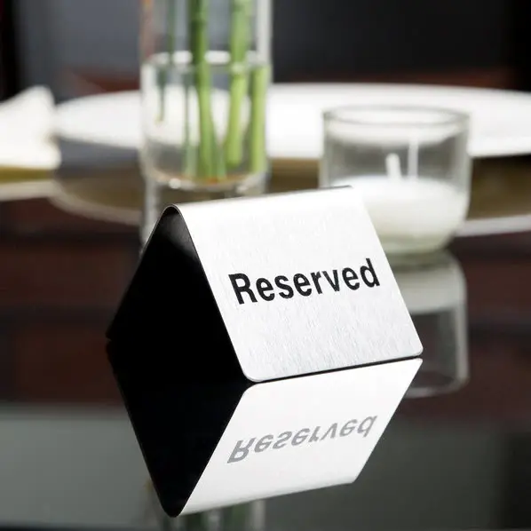 vague-reserved-sign-12-2x6-2cm-lifestyle-2.jpg