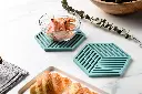 vague-silicone-round-non-skid-insulated-mat-green-15-8cm-lifestyle-3.jpg