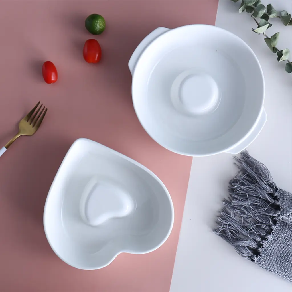 Porceletta-Ivory-Porcelain-Heart-Shaped-Baking-Dish-18.5x17.8x4.5cm-Lifestyle-3.jpg