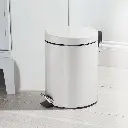 vague-white-stainless-steel-pedal-bin-5-liter-lifestyle-2.jpg