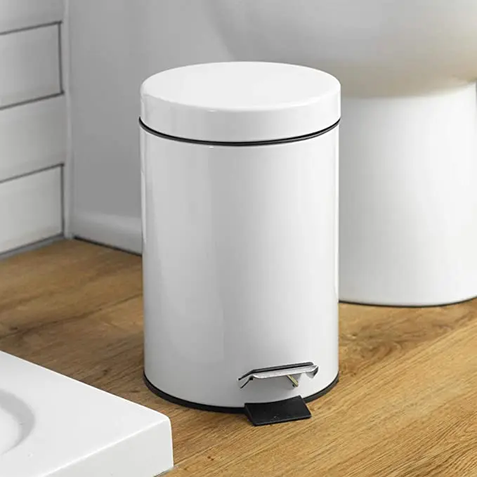 vague-white-stainless-steel-pedal-bin-5-liter-lifestyle-1.jpg