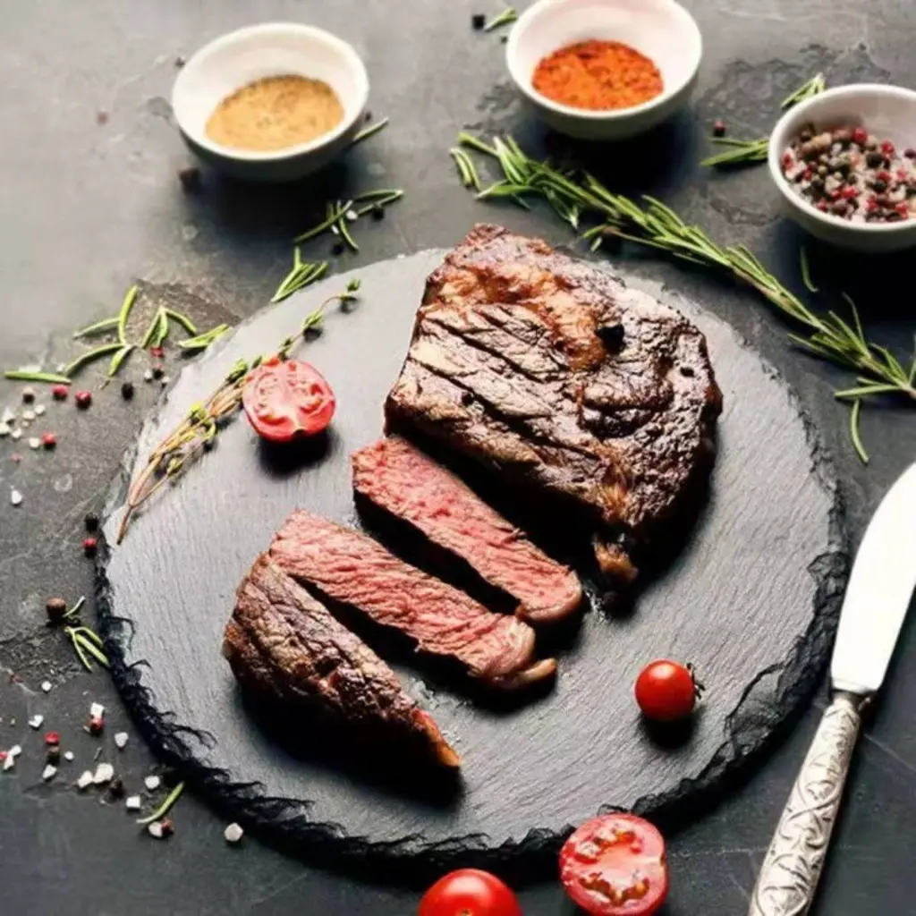 vague-round-slate-serving-board-20x0-7cm-lifestyle-2.jpg