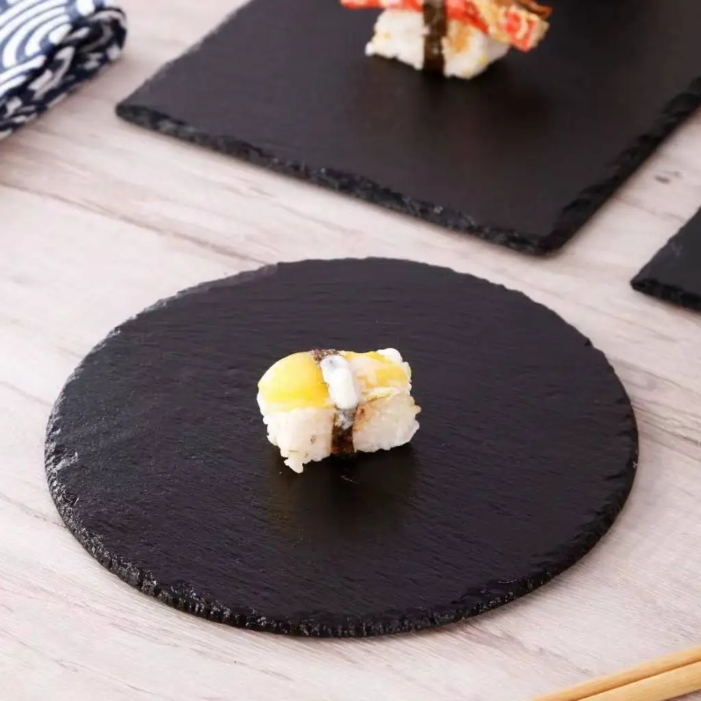 vague-round-slate-serving-board-30x0-7cm-lifestyle-3.jpg