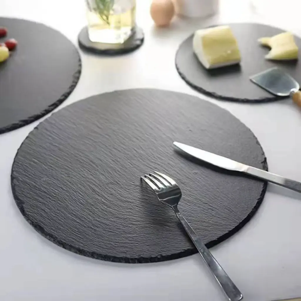 vague-round-slate-serving-board-30x0-7cm-lifestyle-1.jpg