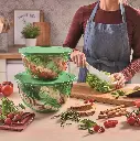 snips-2-piece-plastic-salad-bowl-set-green-lids-5-3-liter-lifestyle.jpg