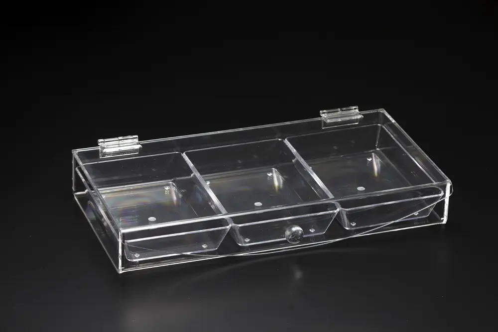 vague-acrylic-box-with-3-compartments-lifestyle-2-37-cm.jpg