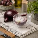 snips-plastic-onion-keeper-12-5x10-5x10-cm-lifestyle-2.jpg